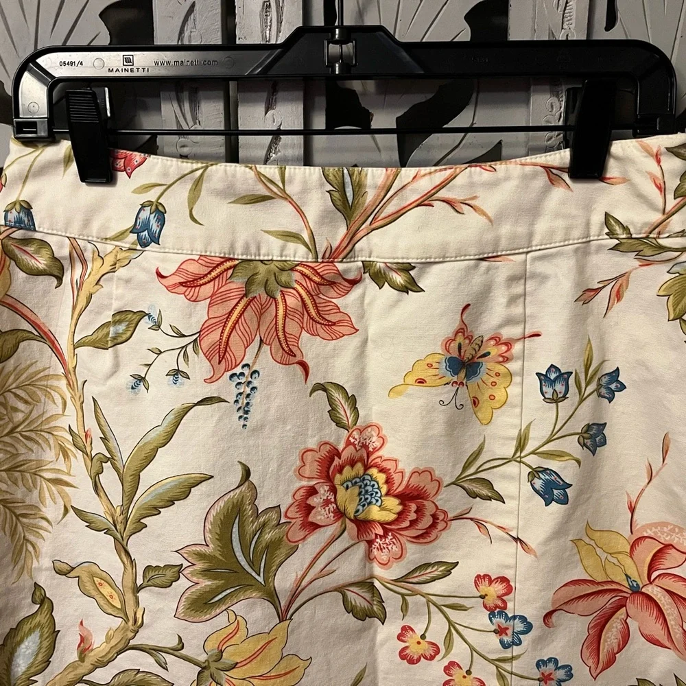 TALBOTS PETITE SWEET CREAM & PINK FLOWER DESIGN LIGHTWEIGHT STRETCHY MINI SKIRT - Picture 2 of 6